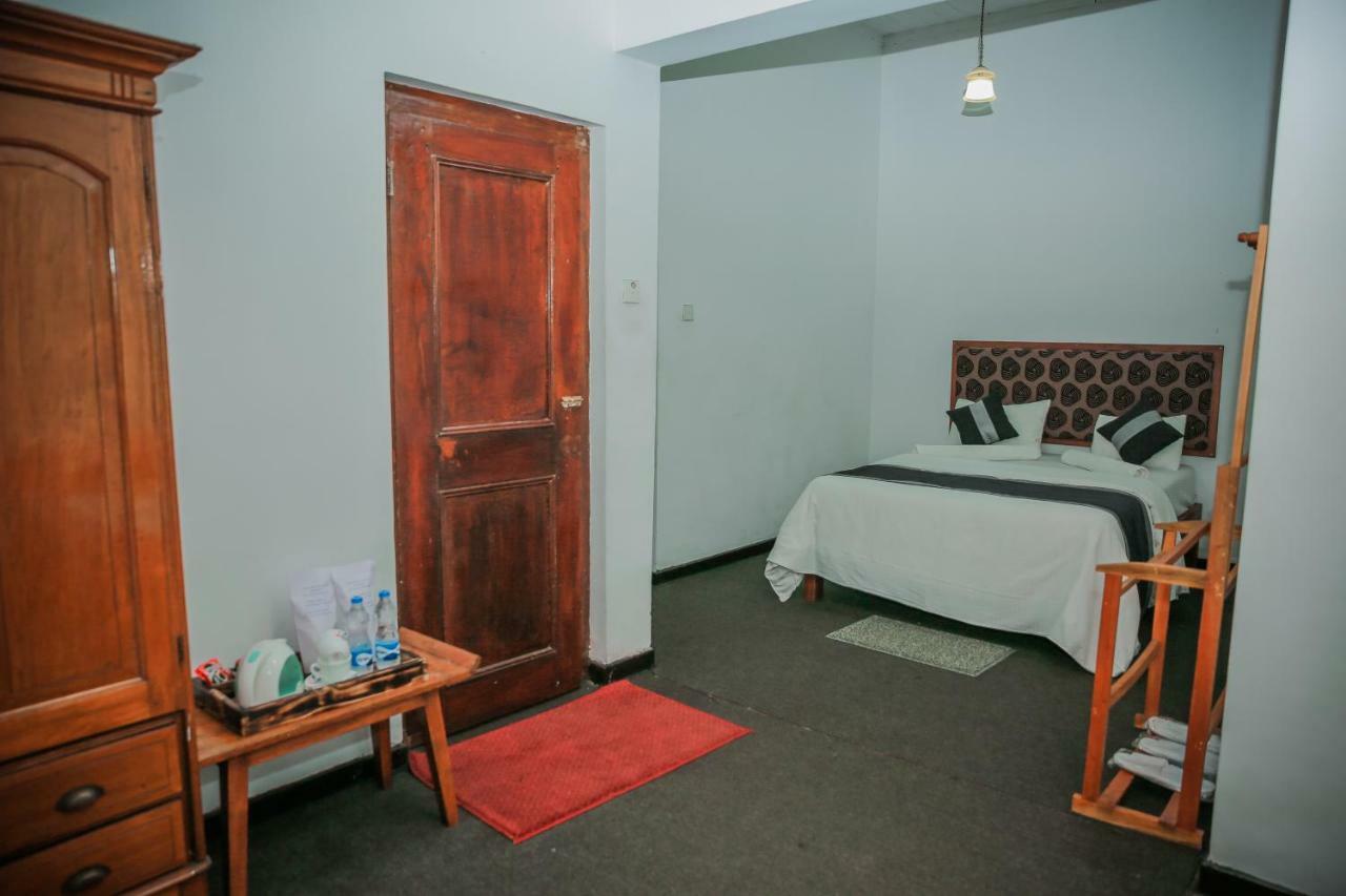 Blandford Bungalow Нувара-Элия Экстерьер фото